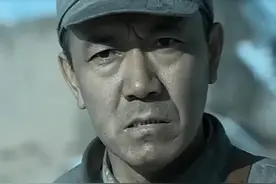 重温《亮剑》才发现，整天爆粗口的李云龙，不只是会打仗这么简单图片