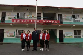 卧龙区委书记高贤信：为四位乡村年轻女教师喝彩图片