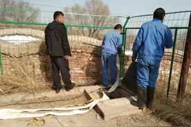 七里河区黄峪镇蒋家湾村：清洗二次供水蓄水池 保障群众饮水安全图片