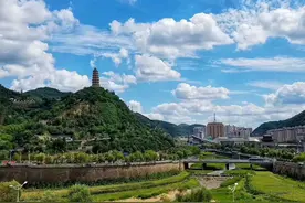 延安：“外乡书记”扶贫记——记延川县杨家圪台镇稍道河村第一书记冯虎虎图片