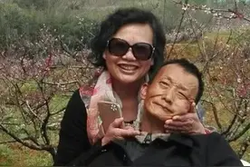 【暖心时刻】昌盛社区“最美妻子”十七年如一日不离不弃守护瘫痪丈夫图片