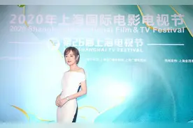 孙俪错失白玉兰后邓超连忙送花安慰，好的婚姻是相互成就彼此图片