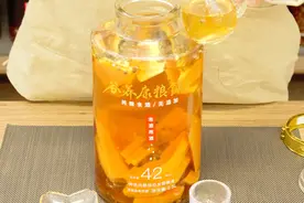 木瓜泡酒方法，选无添加泡酒用酒图片