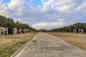 称呼皇帝为“陛下”是从什么时候开始的？图片