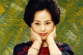 70岁朱明瑛：单身后半生，忘不了儿子成长中的泪和痛图片