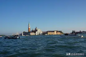 畅游威尼斯黄金水道，从游艇角度看这座建立在木桩之上的城市图片