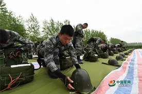 直升机运输+低空跳伞，特种兵渗透“敌”后的妙招图片