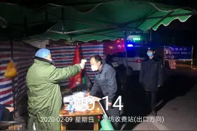 镜头记录：新余市凌晨这些警察最美的样子！图片