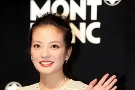 曾经意气风发的小燕子，为什么被封杀这么严重？图片