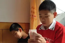 奶奶和姥姥的红包大战：奶奶200姥姥一千，外孙和孙子真有区别图片