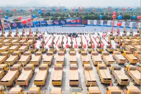 恒大新主场“荷花”造型火出圈！这创意你给几分？图片