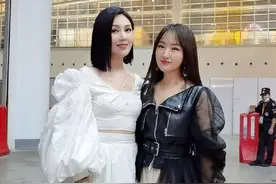 杨钰莹同框杨千嬅输惨了！穿透视装变小个，输衣输身材脸也没优势图片