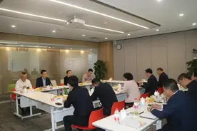 「赣湘合作」对接龙头、沟通协会、促成项目，县委书记肖妮娜率队在长沙推动务实合作图片