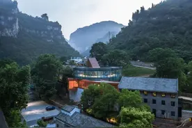 案例 | 山中废弃兵工厂，改造成特色酒店图片