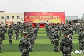 港南区欢送105名新兵踏上从军路图片