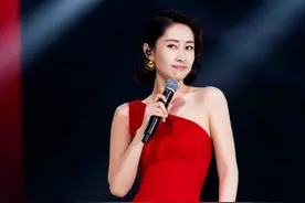 刘敏涛回应上热搜：无论我站舞台哪里，永远就是“C位”图片