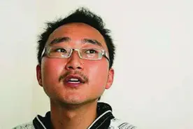 高考再现"神人"，仅凭一篇作文，被211高校录取，现在却有点打脸图片