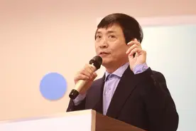 曹文轩谈鲁迅：屁塞、鸟头先生、咯吱咯吱图片
