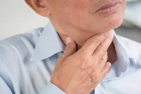 喉咙不舒服、有异物感除了咽炎，这3个因素也别忽视，需了解图片