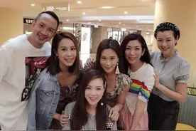 惊现陈茵媺亲姐？陈茵媺与港姐闺蜜聚会庆生，网友：分不清了图片