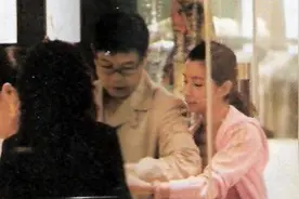 48岁一线大花宣布分手，出道27年只有这一个鲜肉男友？你信吗图片