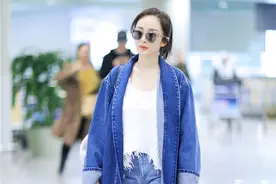 “胸大”的女生穿什么都显胖？掌握杨幂穿衣技巧，只管时髦显瘦图片