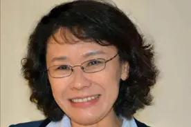 “当代保尔”张海迪：5岁高位截瘫，官至正部级，现状如何？图片