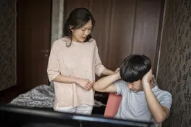 毁掉孩子最简单的办法就是父母的“强盗逻辑”图片