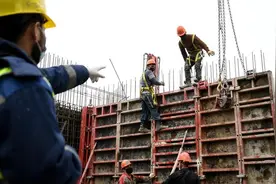 疫情带火房市 莫斯科房价突破每平方米34万卢布图片