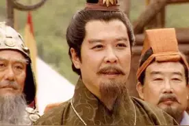 刘备当上汉中王后，为何不给诸葛亮升官？一年后才知，刘备太精明图片