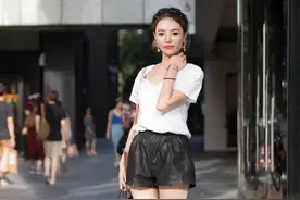 上海街拍美女：实在太时髦了图片