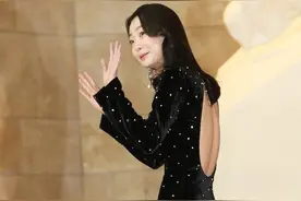 梨泰院女主金多美的身高是个谜，电影看不出来，看看生活中的她图片