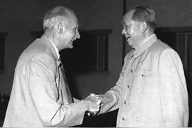 蒙哥马利访问中国，参观延安澡堂后，愤怒地说：全是谎言图片