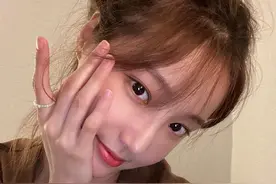 MOMOLAND前成员妍雨近照，还是那么美图片
