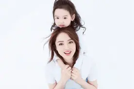 董璇晒出母女俩甜蜜写真大片，来庆祝女儿“六一儿童节”快乐图片