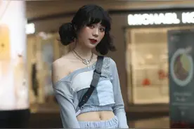 夏日如何搭配T恤？学女神穿搭，简约而又不失大方，轻松显白显瘦图片