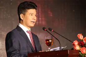 又一房企巨头坠落：巨债悬额、官司缠身，年报“难产”，惨遭停牌图片