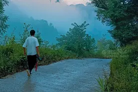 普通场景怎样拍出光影大片？摄影师解读作品，手机拍摄技巧送给你图片