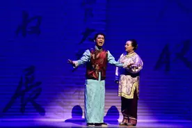 潮语大型话剧《风雨侨批》今晚举行首场公演图片