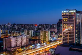 面对一路之隔的首城国际，双井人图片