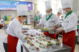 开发新产品 拓宽新零售——天骄宾馆转型开“网店”图片