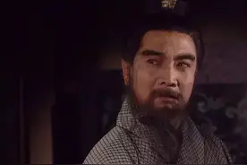 《三国演义》：话不可随口，事不可随心，人不可随意图片