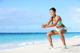 人过50，如果还能做这3项运动，说明身体很健康！自查看看图片