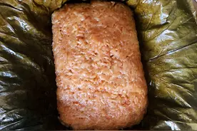 荷叶糯米鸡，荷叶香糯米软，加上鸡肉味更足，五元一个顾客说便宜图片