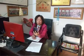 渭南市妇女手工编织协会别样方式庆祝“三八”国际妇女节图片
