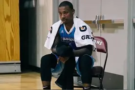从1.5亿顶薪，沦落到“被迫”离开NBA！心酸啊图片
