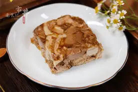 五花肉做的“压板肉”，70岁老奶奶吃得直夸，酥烂入味，可真香啊图片