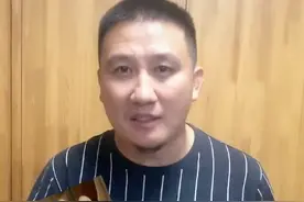 赵本山爱徒杨树林，样貌大变认不出！妻子未出狱还和女子拍视频？图片