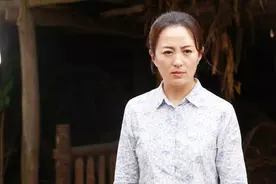浙江姑娘给小乞丐10元钱，20年后，董事长带了100万来报恩图片