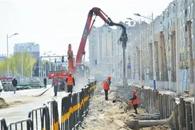松原市城区这些路段封闭施工 1路、2路公交线路绕行图片